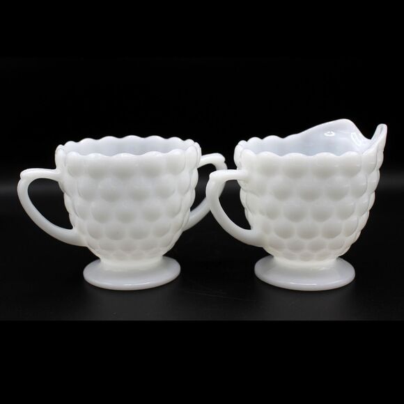 Vintage Anchor Hocking Milk Glass Bubble Pattern Footed Sugar and Creamer Set - Picture 6 of 8
